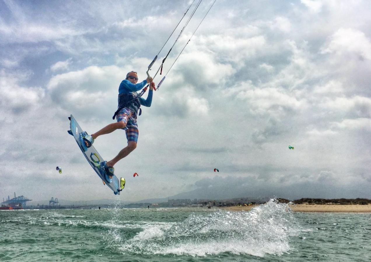 High Flyers Kite House Hotel Tarifa Eksteriør billede